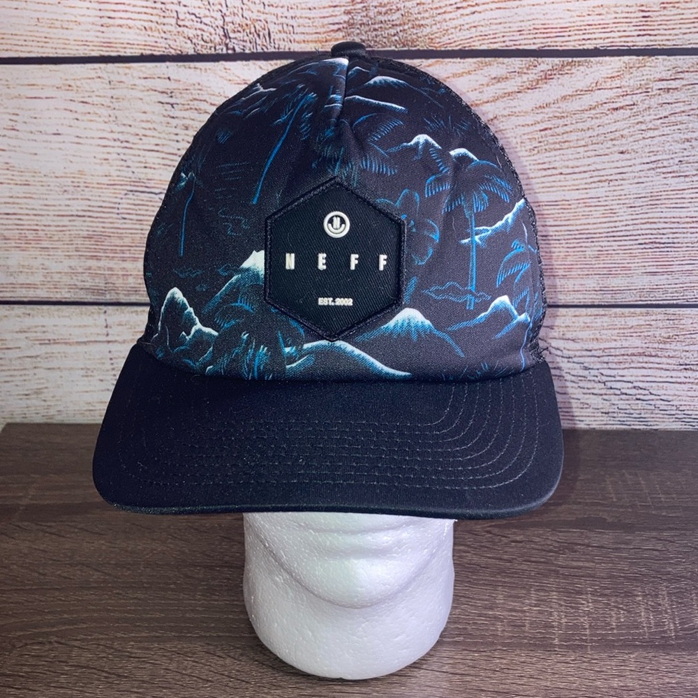 EUC Unisex Hot Tub Black Trucker - Neff